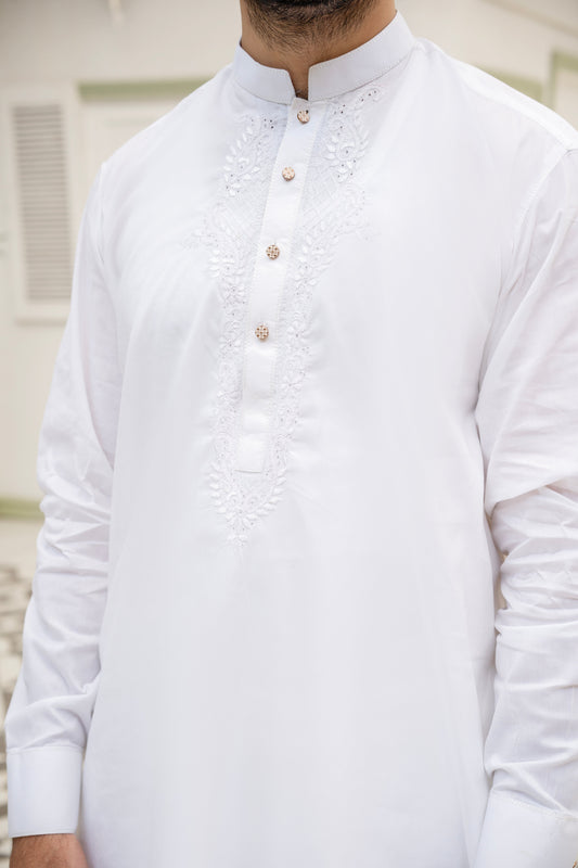 White Ari Work Kurta Set – Stitched