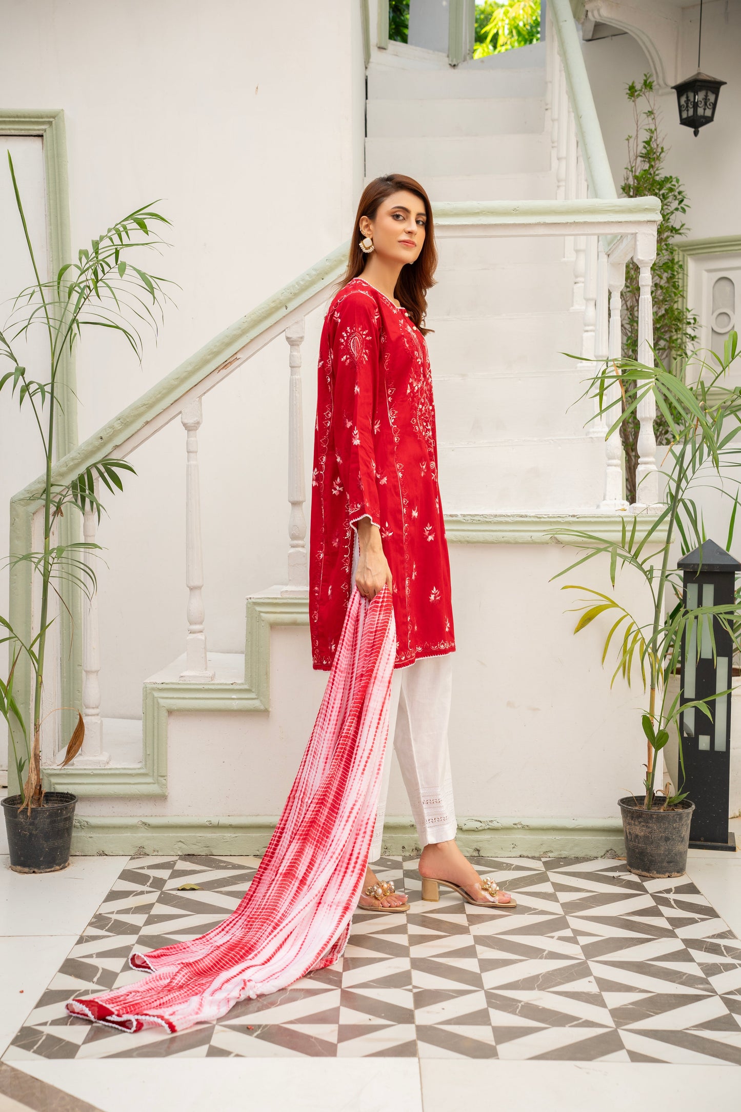 Maroon Hand Embroidered Kurti with Dupatta – Stitched