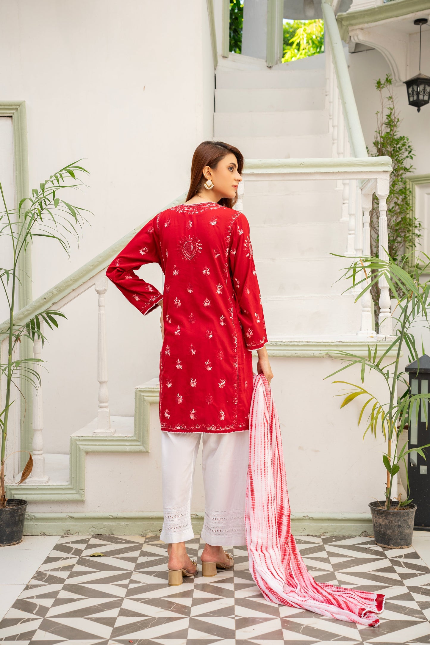 Maroon Hand Embroidered Kurti with Dupatta – Stitched