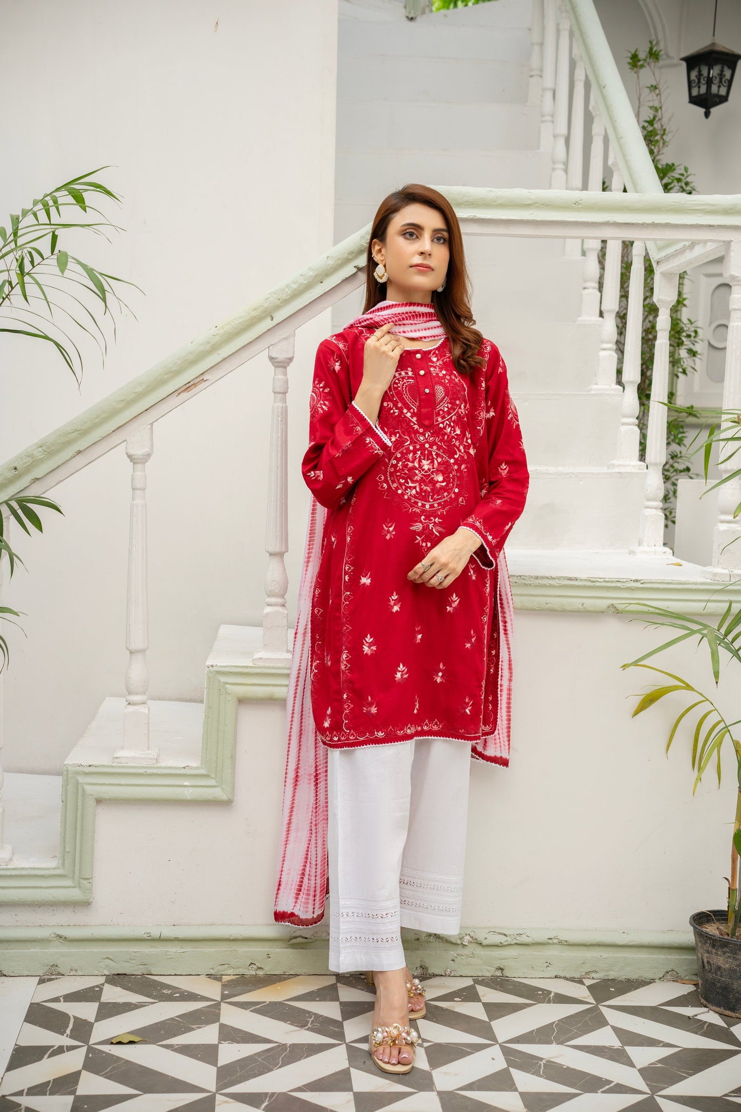 Maroon Hand Embroidered Kurti with Dupatta – Stitched
