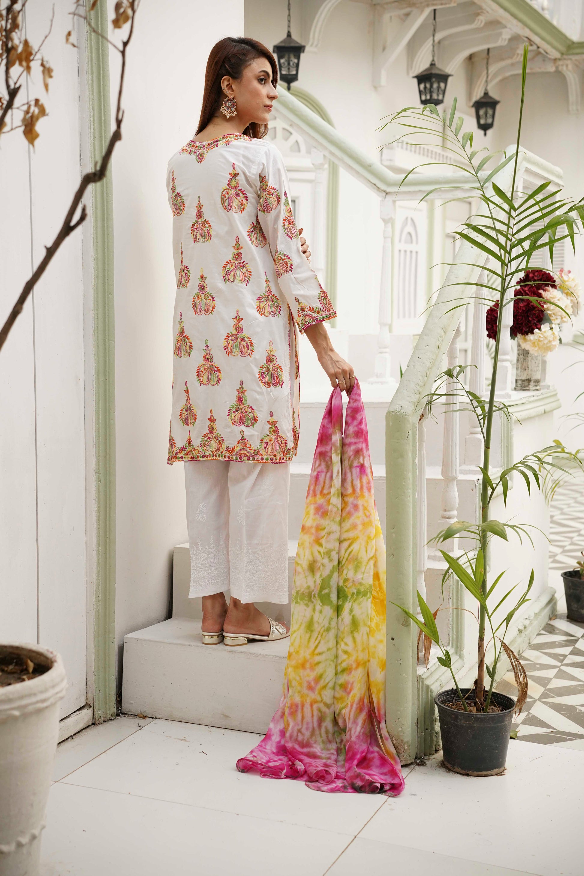Off White Hand Embroidered Kurti with Dupatta by Rameen Roshany