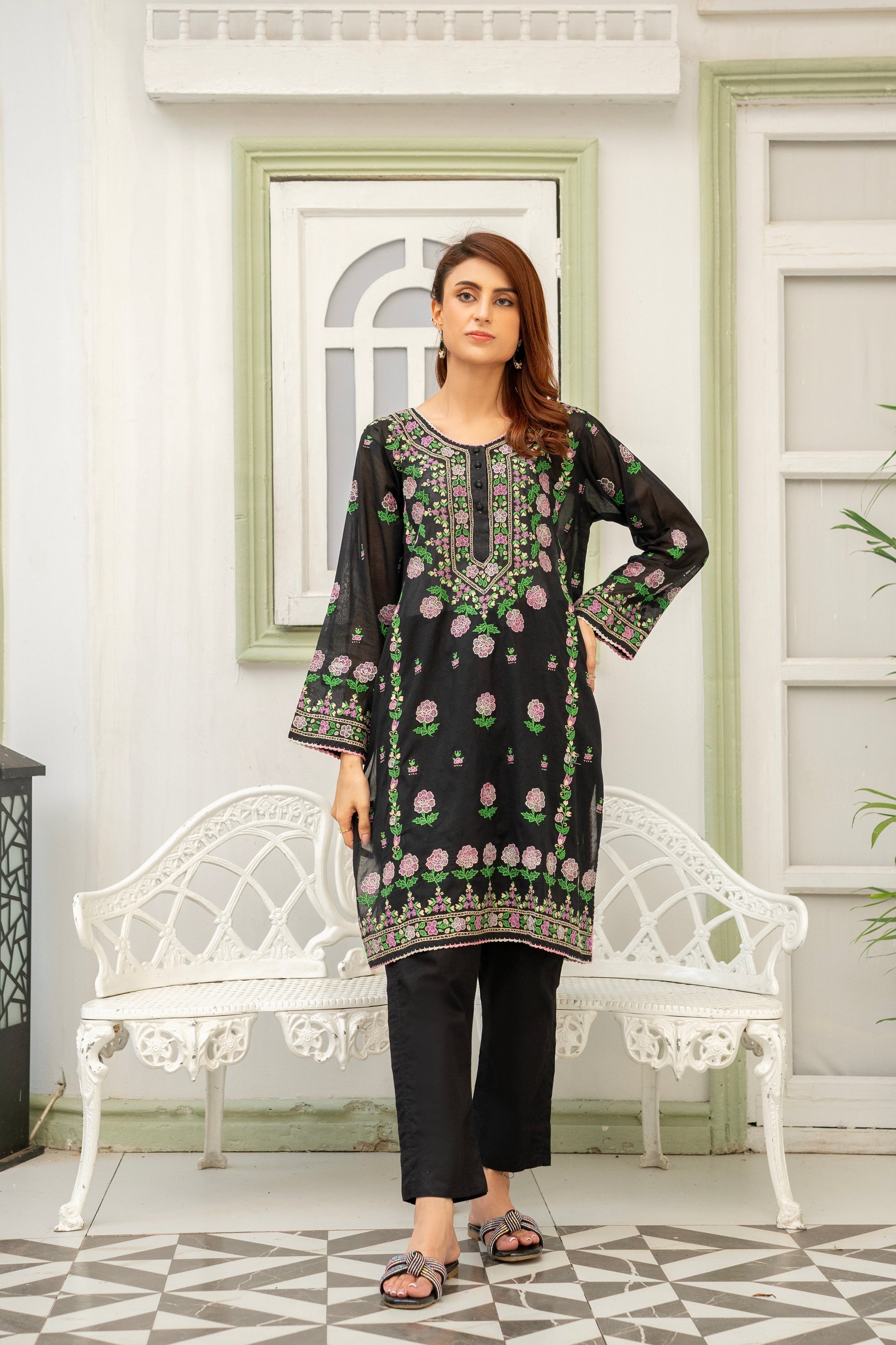 Black Floral Hand Embroidered Kurti - Rameen Roshany