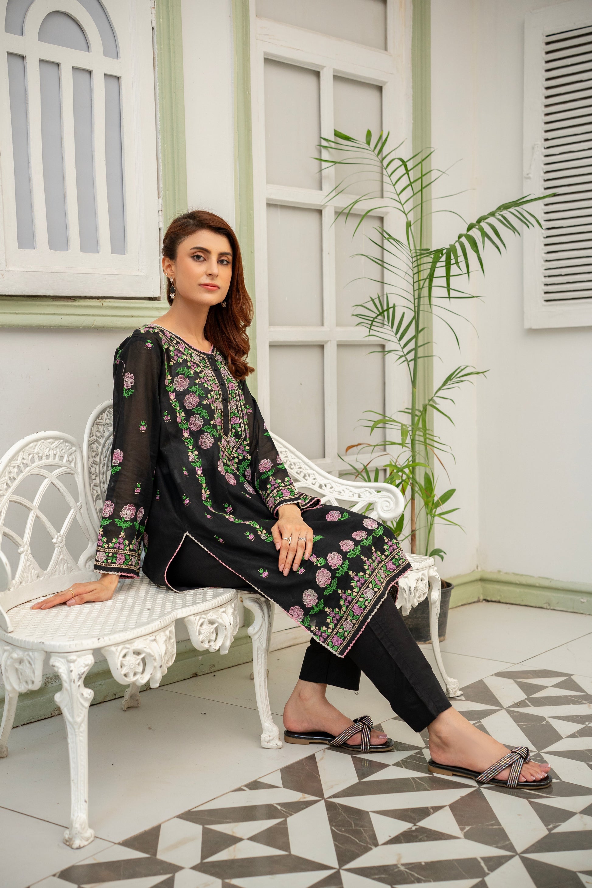 Black Floral Hand Embroidered Kurti - Rameen Roshany