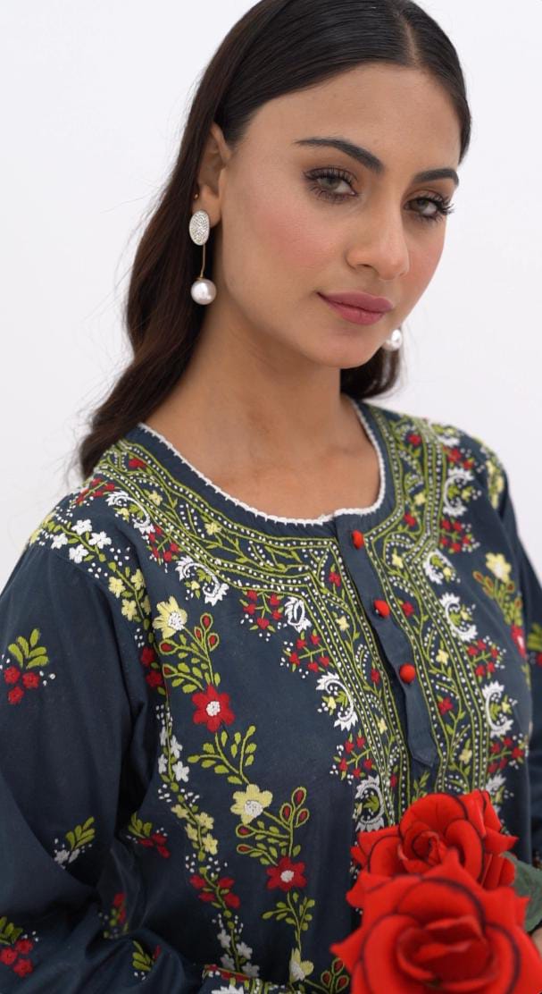 Black Multicolour Floral Embroidered Kurti